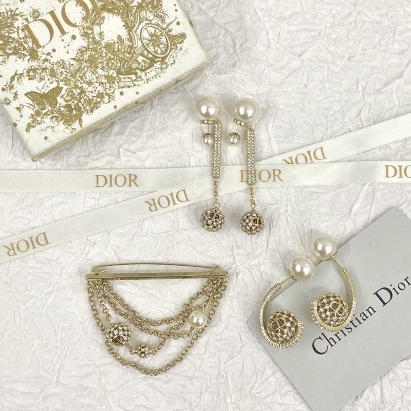 Christian Dior Earrings